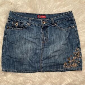 Women’s Faded Glory Blue Denim Skort with Brown Embroidery